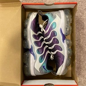 nike vapormax plus purple aqua size 10